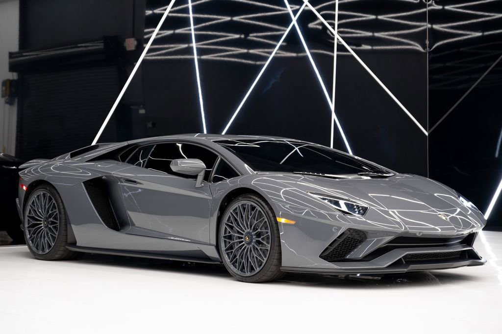 Used 2020 Lamborghini Aventador S
