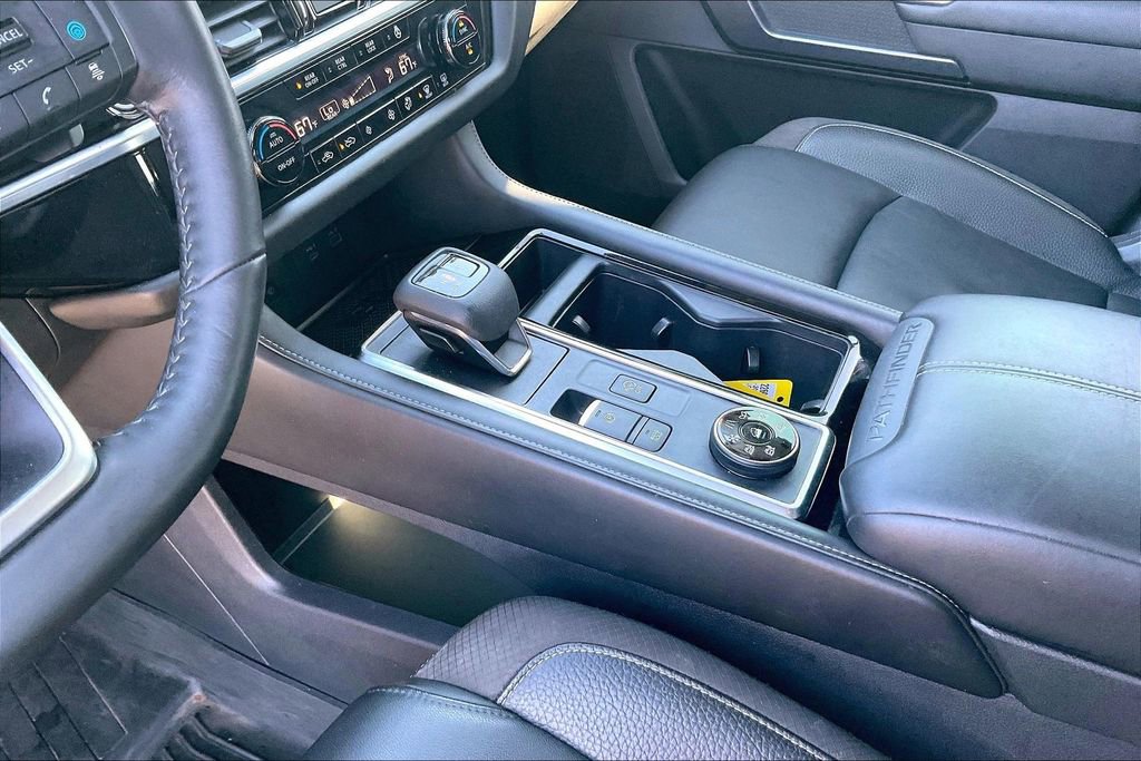 Used 2023 Nissan Pathfinder SL w/ SL Premium Package image 18
