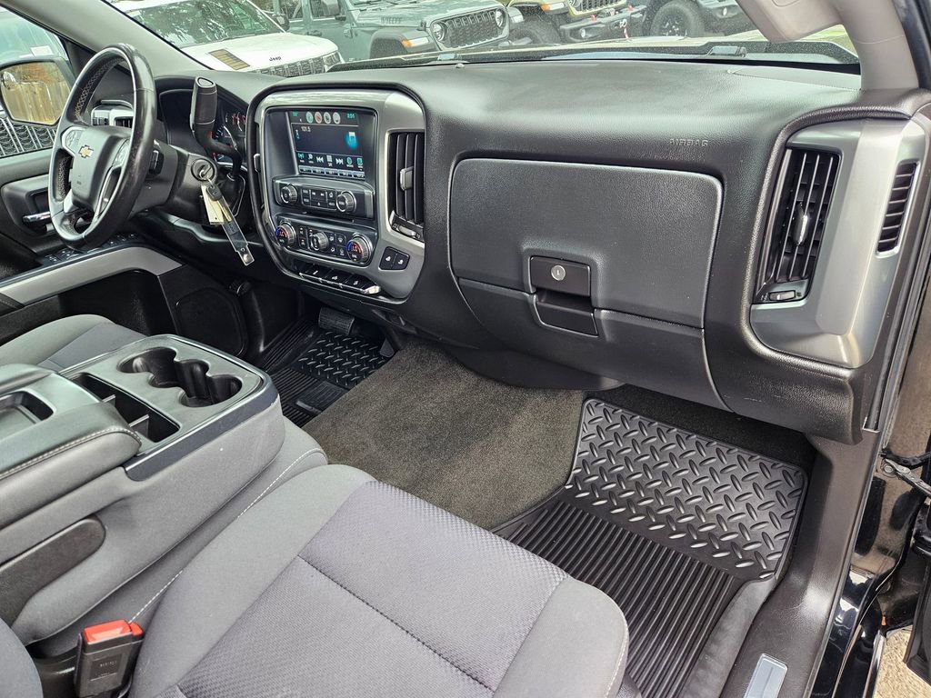 Used 2017 Chevrolet Silverado 1500 LT w/ All Star Edition AWD/4WD image 17