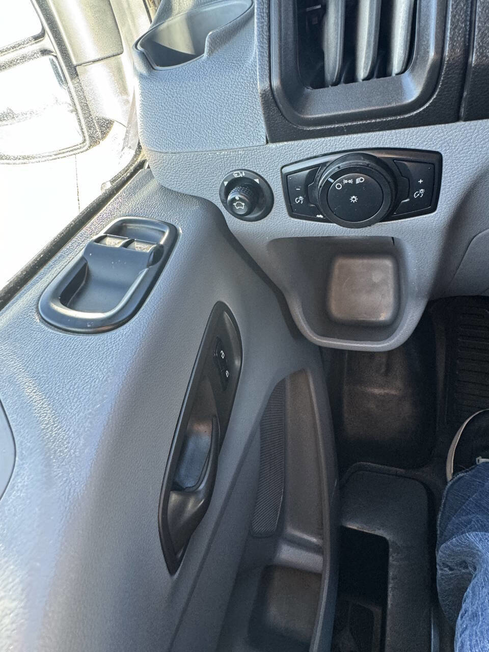 Used 2019 Ford Transit 250 148 High Roof Extended image 22