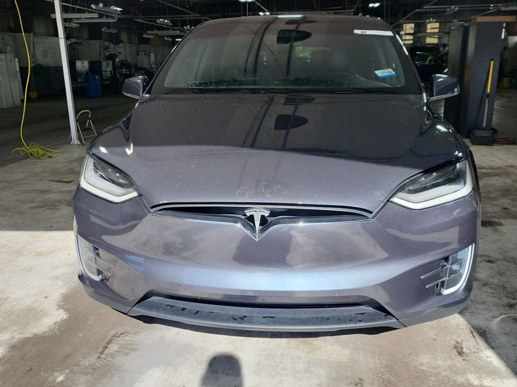 Used 2020 Tesla Model X Long Range AWD/4WD image 3