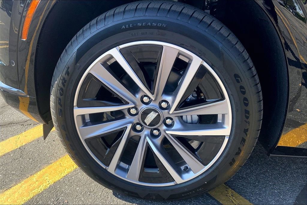 New 2026 Cadillac Vistiq Sport image 13