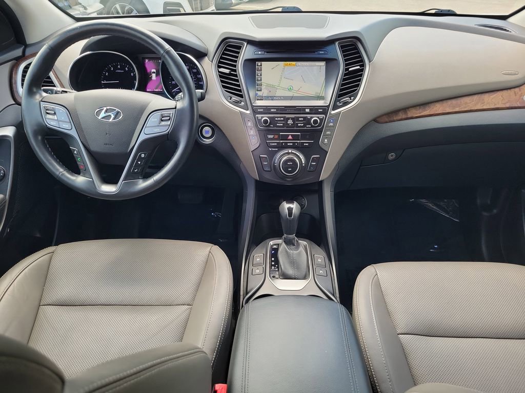 Used 2018 Hyundai Santa Fe Limited w/ Cargo Package image 17