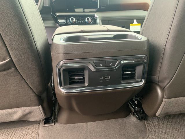 New 2026 GMC Sierra 3500 Denali w/ Denali Reserve Package image 8