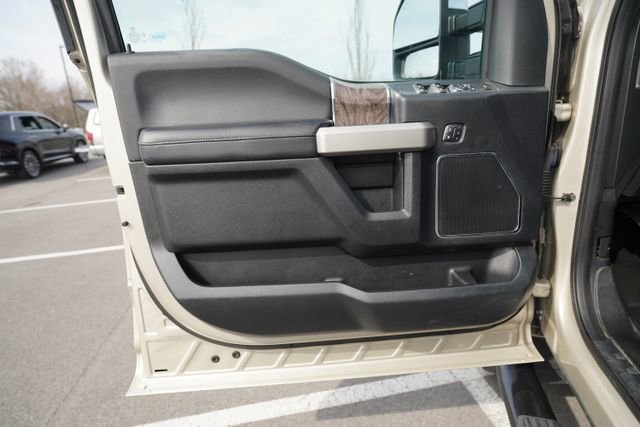 Used 2017 Ford F350 Lariat w/ Lariat Ultimate Package image 14