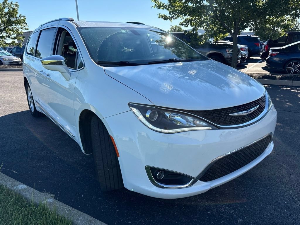 Used 2020 Chrysler Pacifica Limited FWD image 13