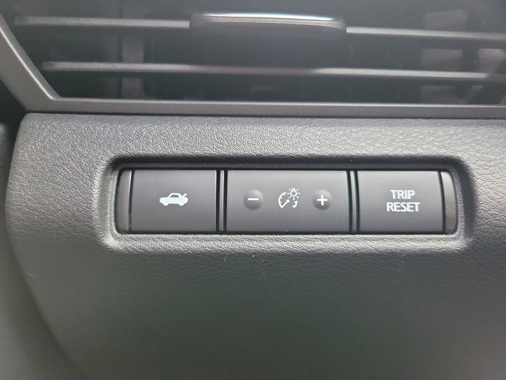 Used 2021 Nissan Altima 2.5 SR FWD image 35