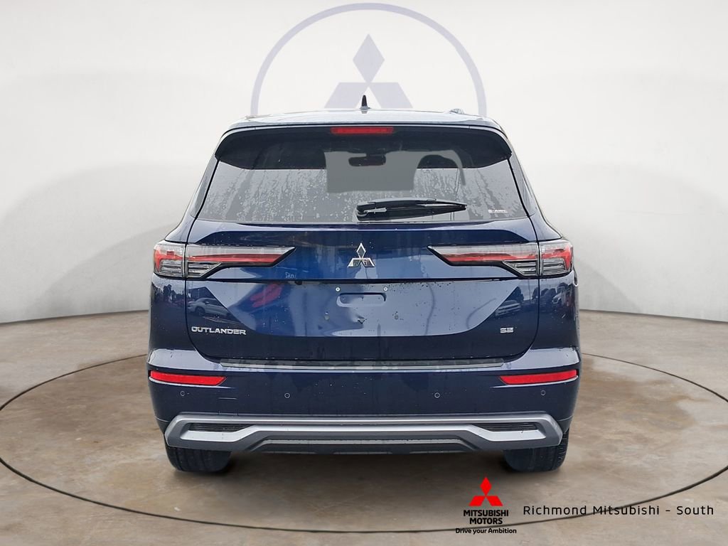 New 2026 Mitsubishi Outlander SE AWD/4WD image 4