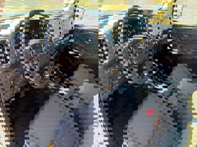 New 2026 Nissan Frontier SV image 12