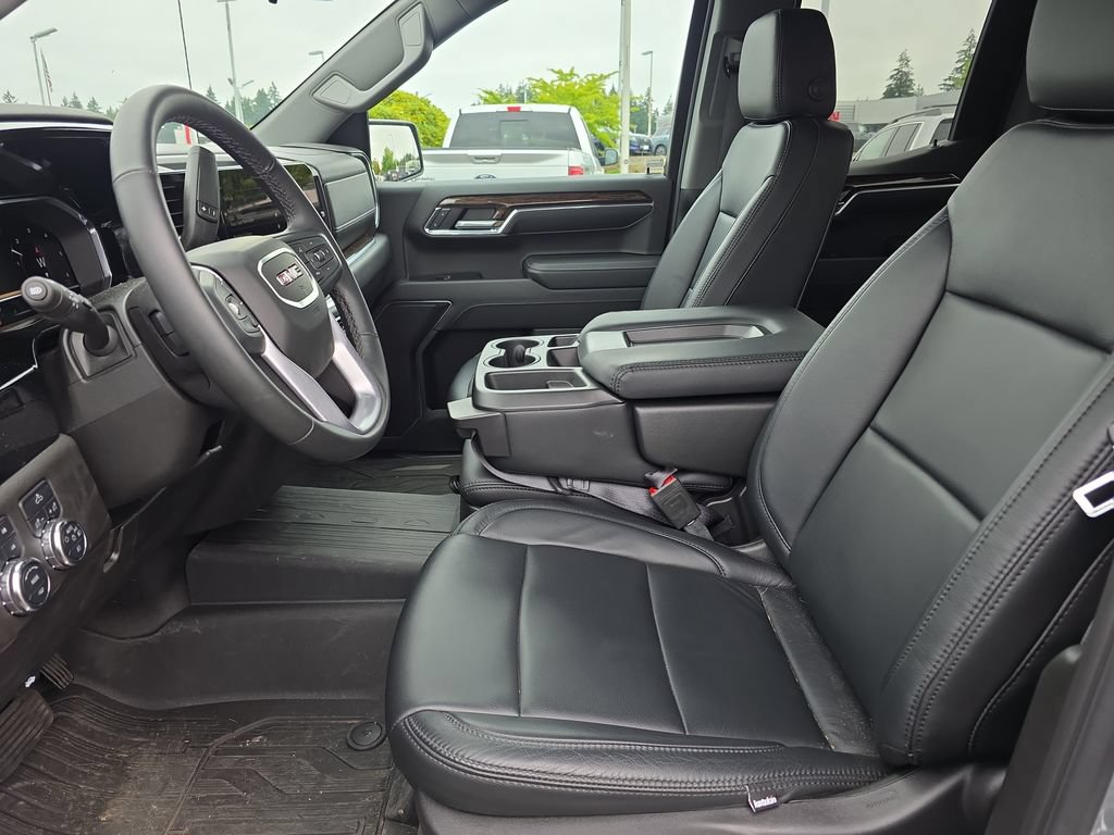 Used 2024 GMC Sierra 1500 Elevation AWD/4WD image 5