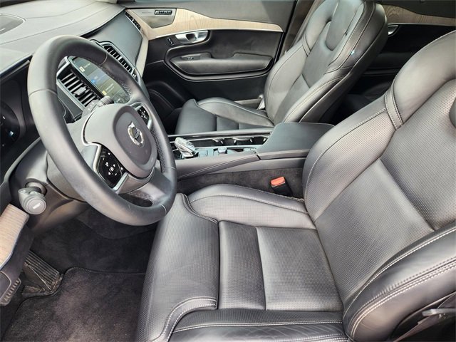 Used 2023 Volvo XC90 B6 Ultimate image 13