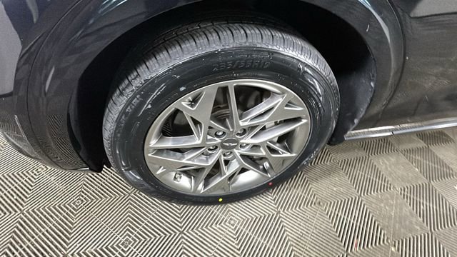 Used 2025 Genesis GV70 2.5T AWD/4WD image 10