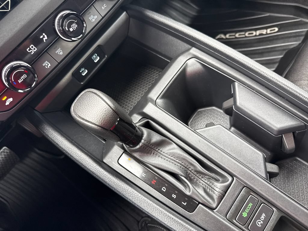 Used 2025 Honda Accord SE image 29