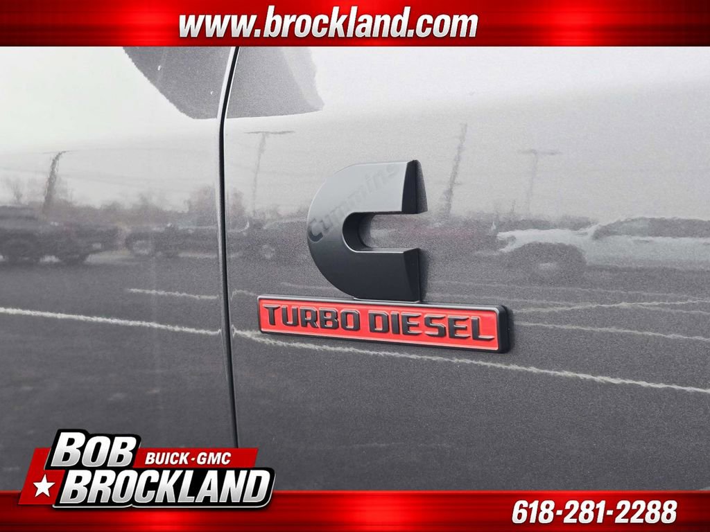 Used 2020 RAM 3500 Laramie w/ Night Edition image 20