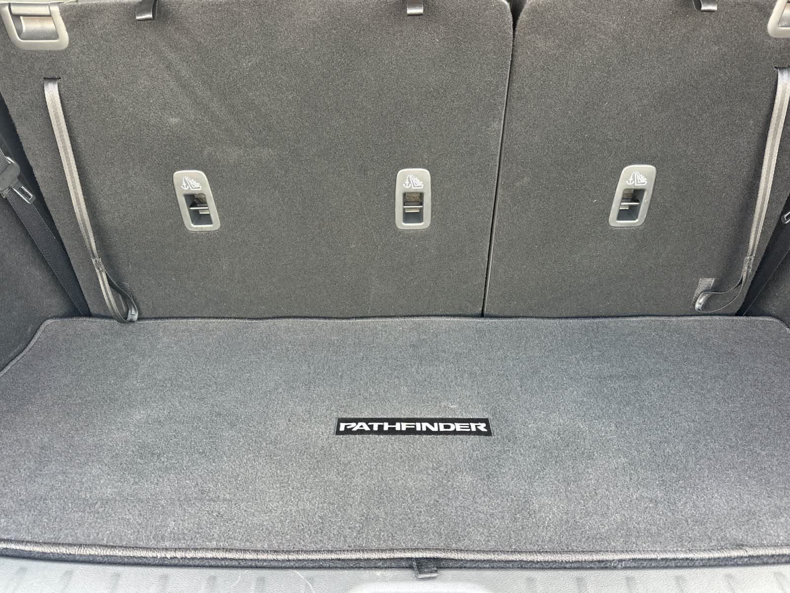 Used 2026 Nissan Pathfinder SL FWD image 17
