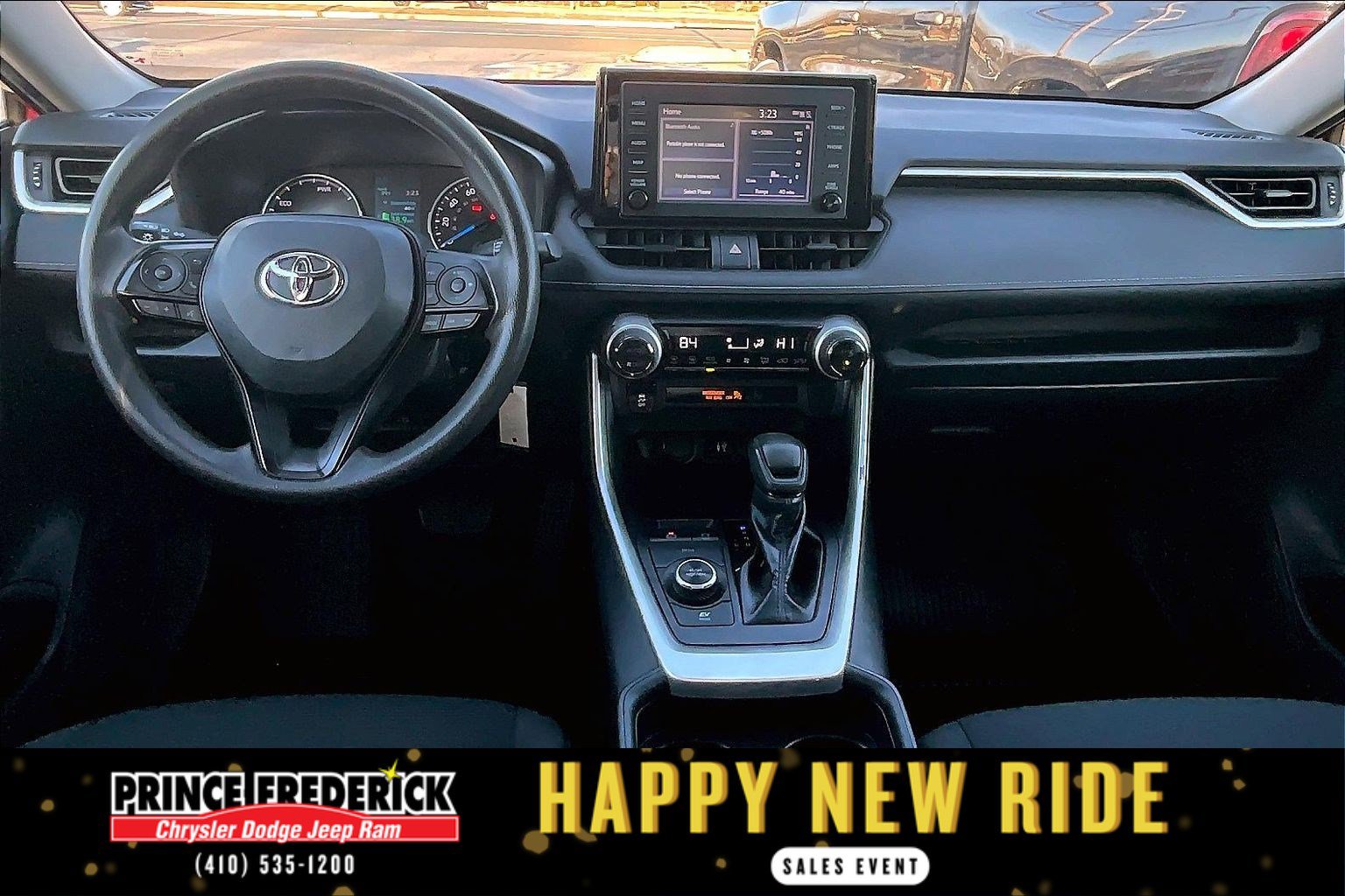 Used 2019 Toyota RAV4 LE image 13