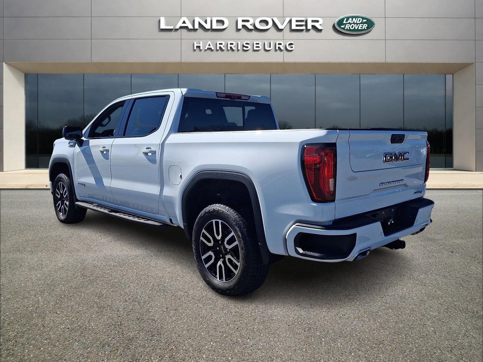 Used 2025 GMC Sierra 1500 AT4 w/ AT4 Premium Package image 2