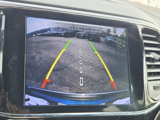 Used 2020 Jeep Grand Cherokee Overland AWD/4WD image 25