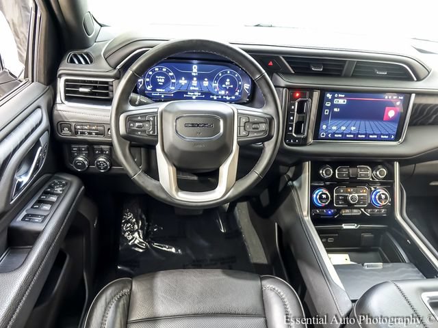 Used 2023 GMC Yukon Denali AWD/4WD image 3