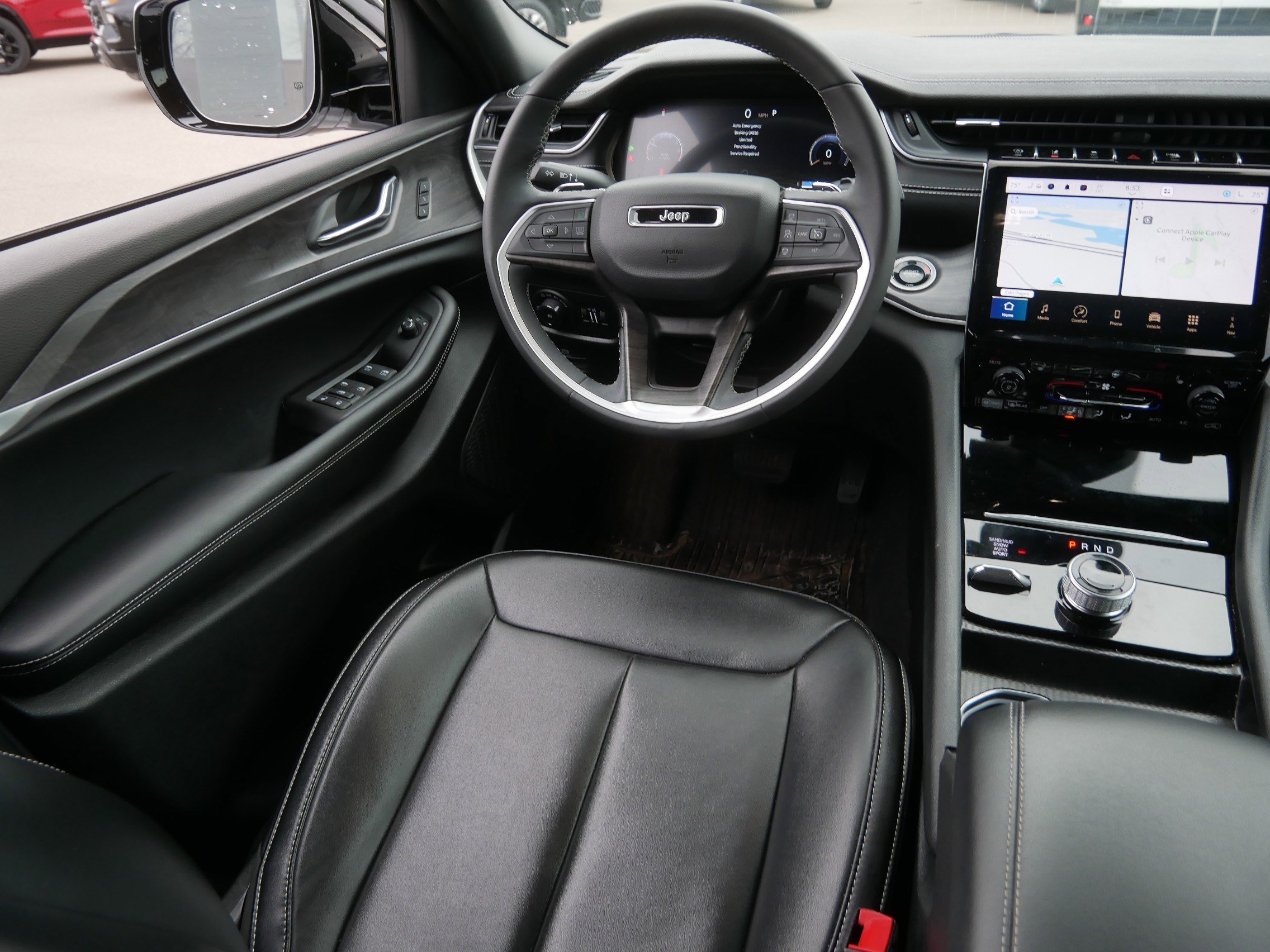 Used 2024 Jeep Grand Cherokee Limited w/ Trailer Tow Package image 9