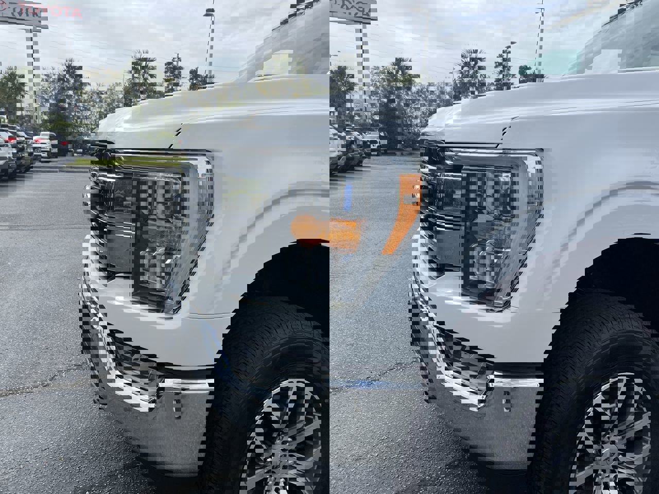 Used 2021 Ford F150 Lariat image 6