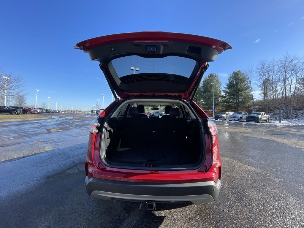 Used 2022 Ford Edge SEL w/ Convenience Package image 15