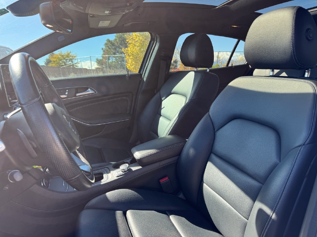 Used 2020 Mercedes-Benz GLA 250 4MATIC w/ Premium Package image 8