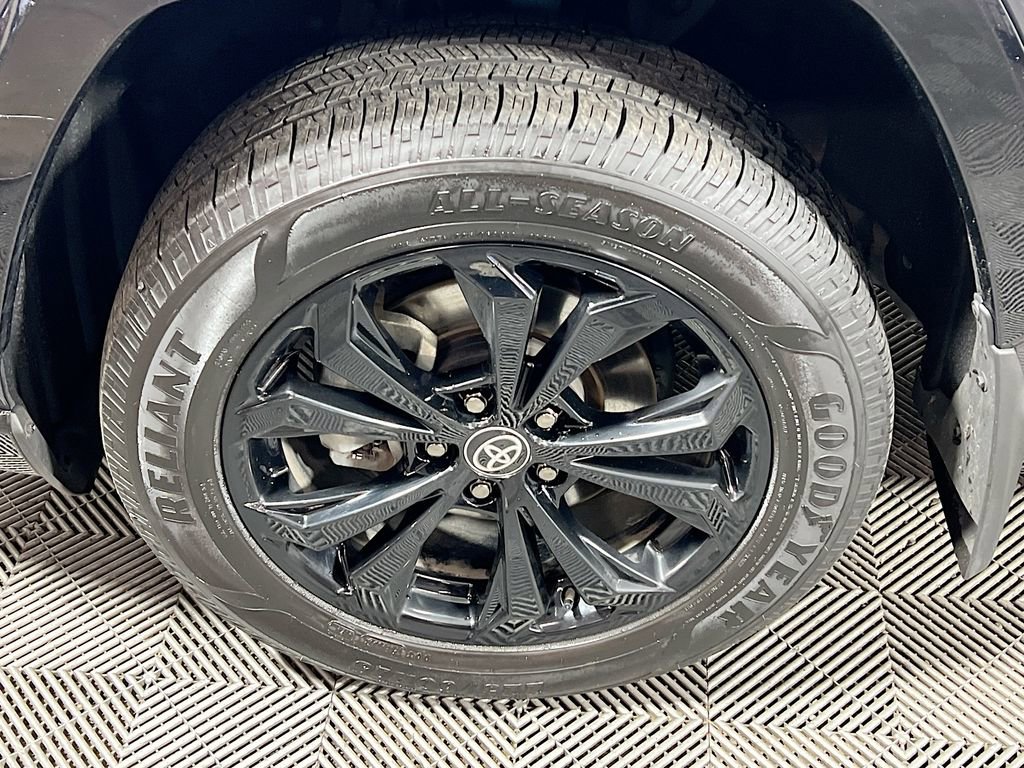 Used 2024 Toyota RAV4 XSE w/ Advanced Technology Package AWD/4WD image 26