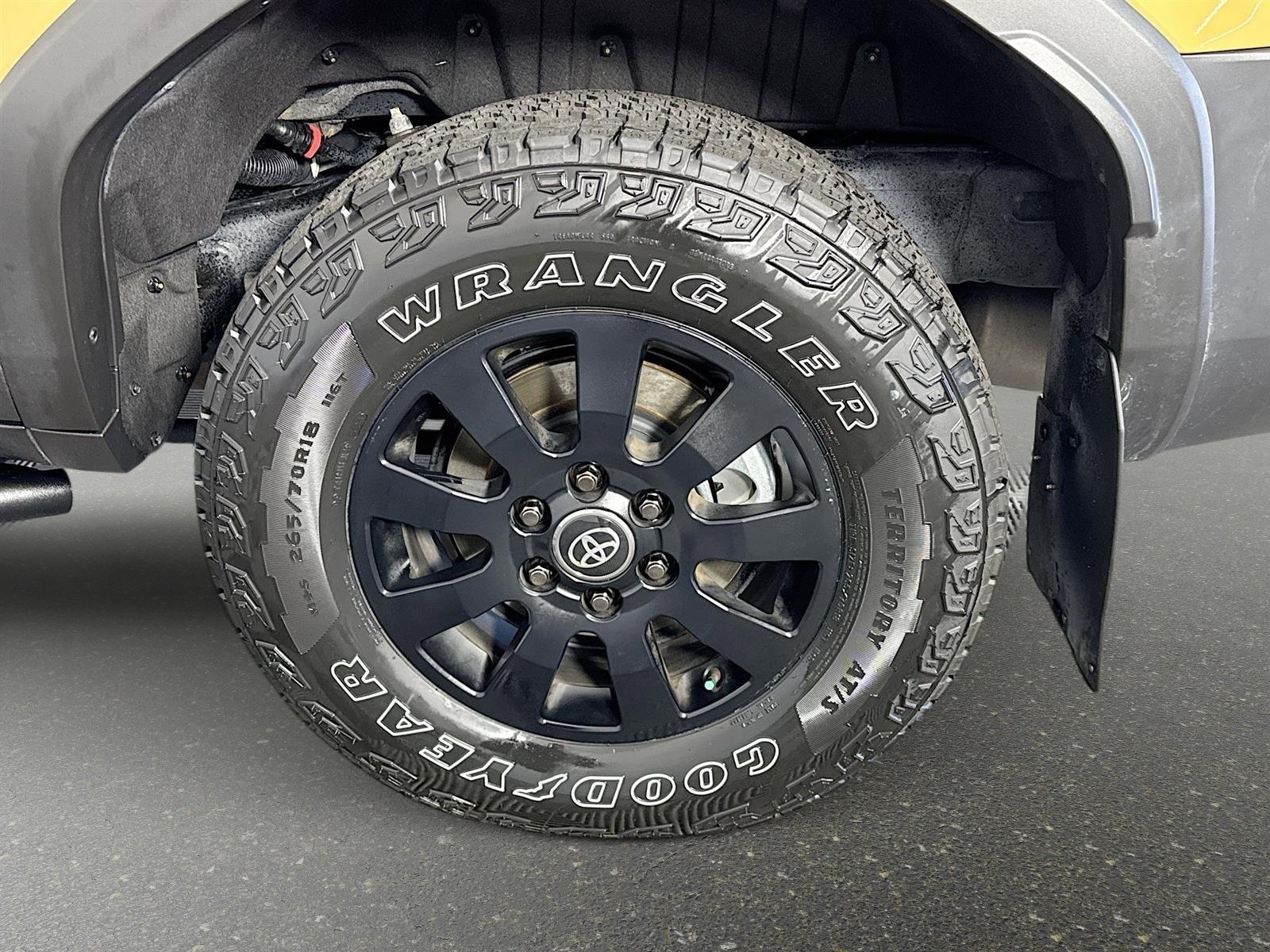 Used 2024 Toyota Land Cruiser image 32