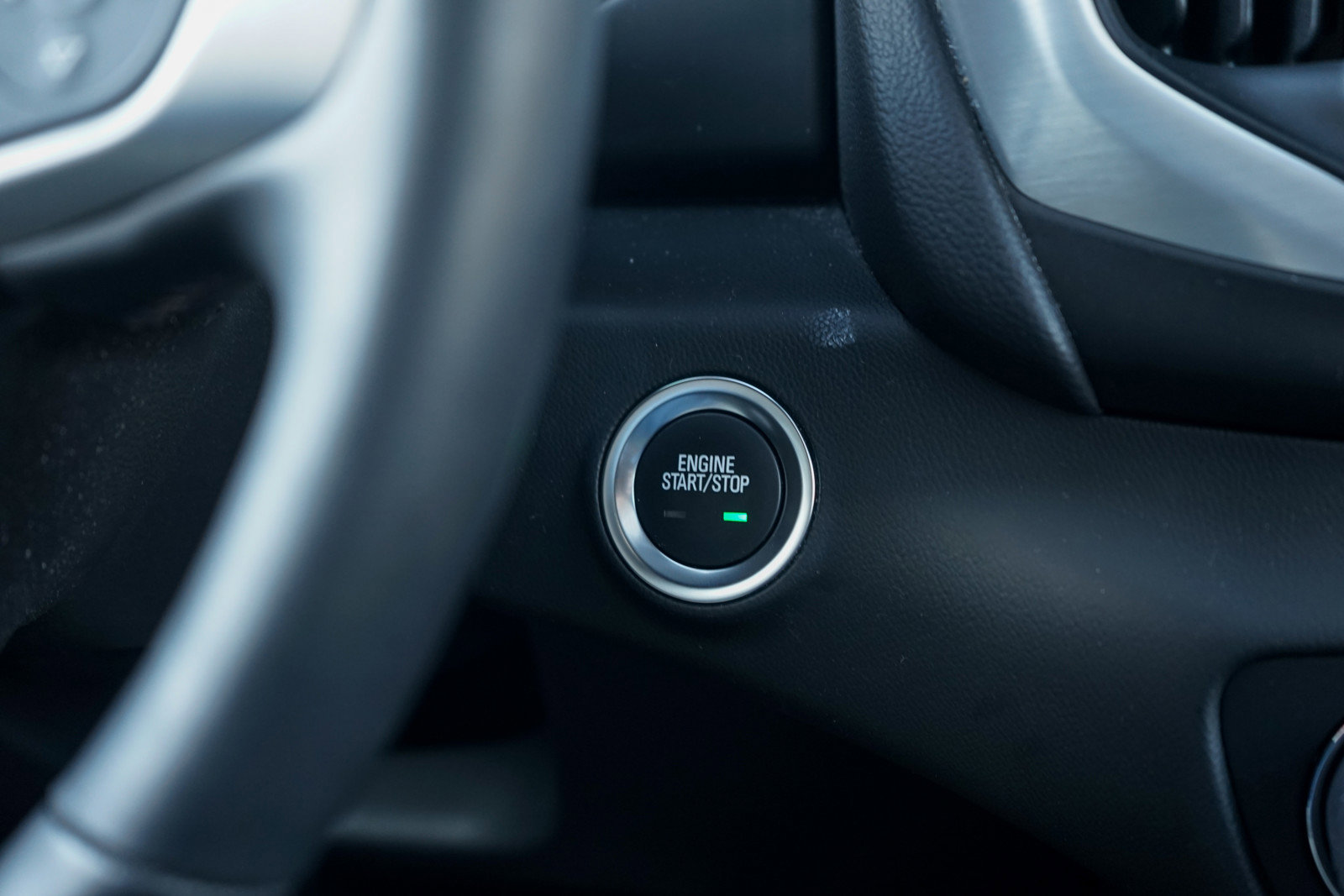 Used 2023 GMC Terrain SLT w/ Infotainment Package II image 21