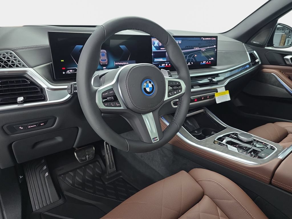 New 2026 BMW X5 xDrive50e w/ M Sport Package AWD/4WD image 16