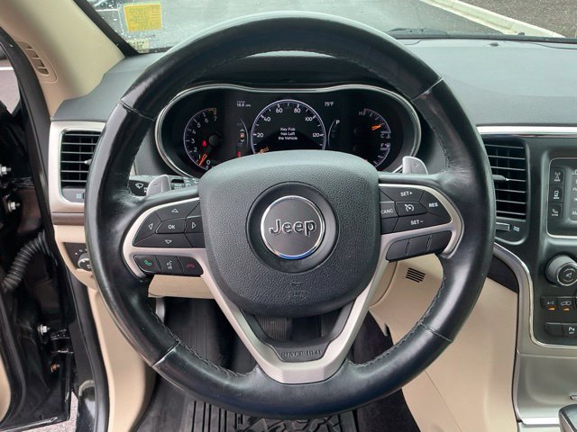 Used 2017 Jeep Grand Cherokee Laredo w/ Quick Order Package 23E AWD/4WD image 27