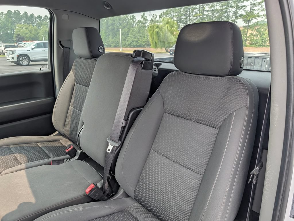 Used 2022 Chevrolet Silverado 1500 W/T RWD image 17