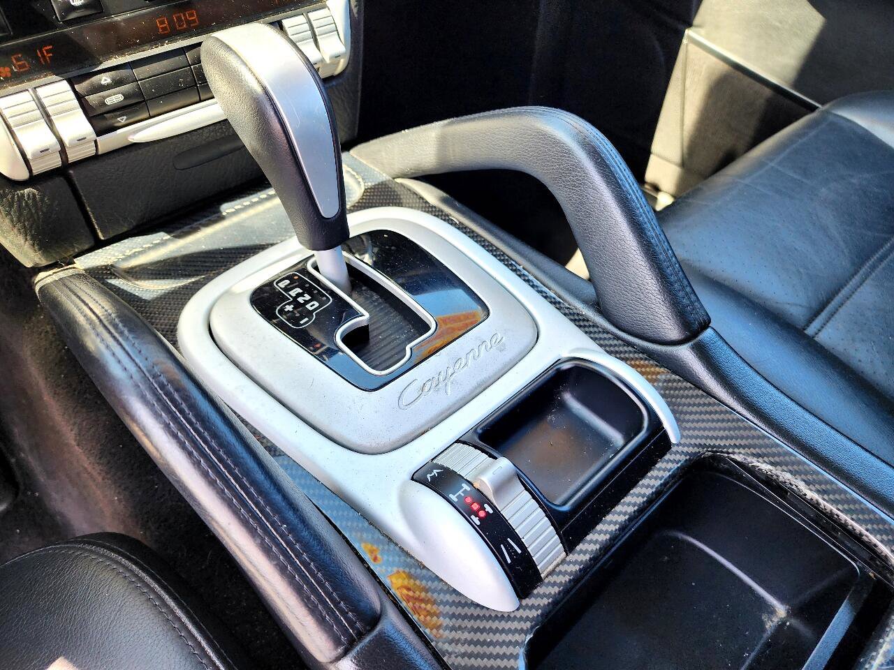 Used 2006 Porsche Cayenne S image 21