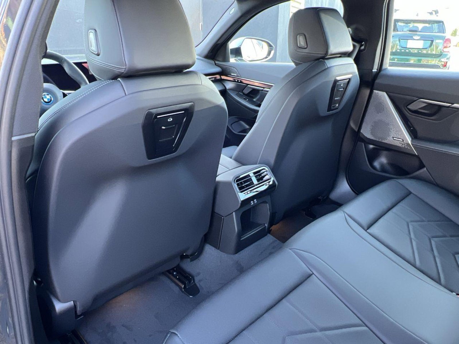 New 2025 BMW i5 xDrive40 w/ M Sport Package image 23