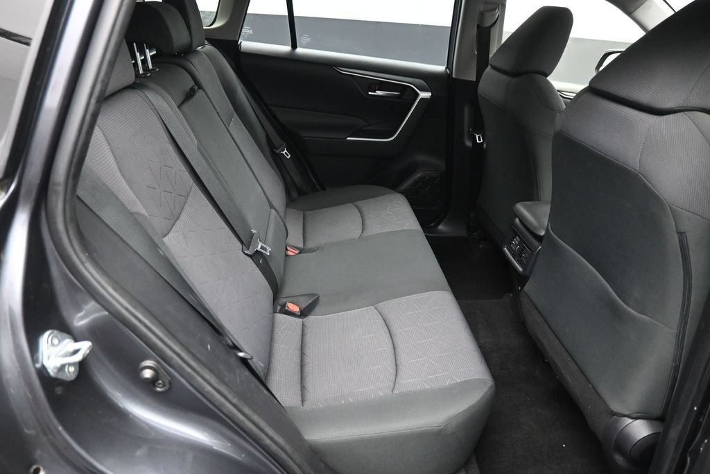 Used 2019 Toyota RAV4 XLE w/ Convenience Package AWD/4WD image 25