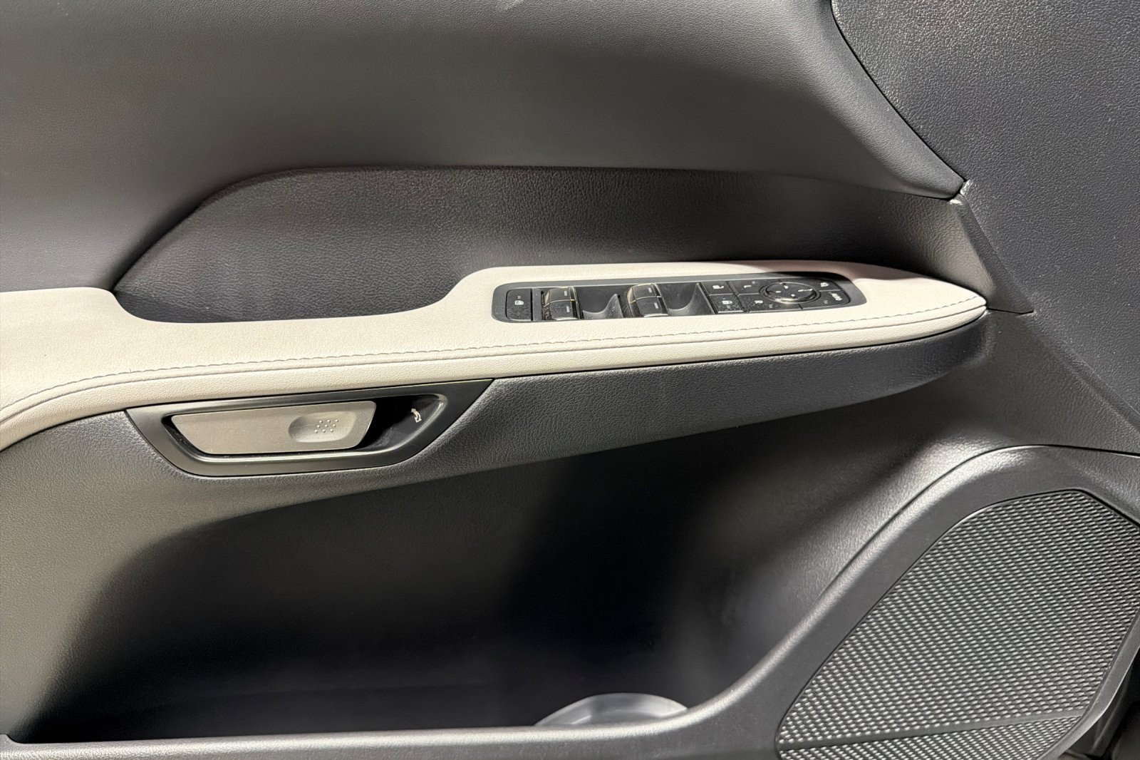 Used 2023 Lexus RX 350 Premium Plus w/ Cold Area Package FWD image 10
