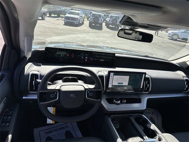 New 2025 Ford Expedition Max Active image 15