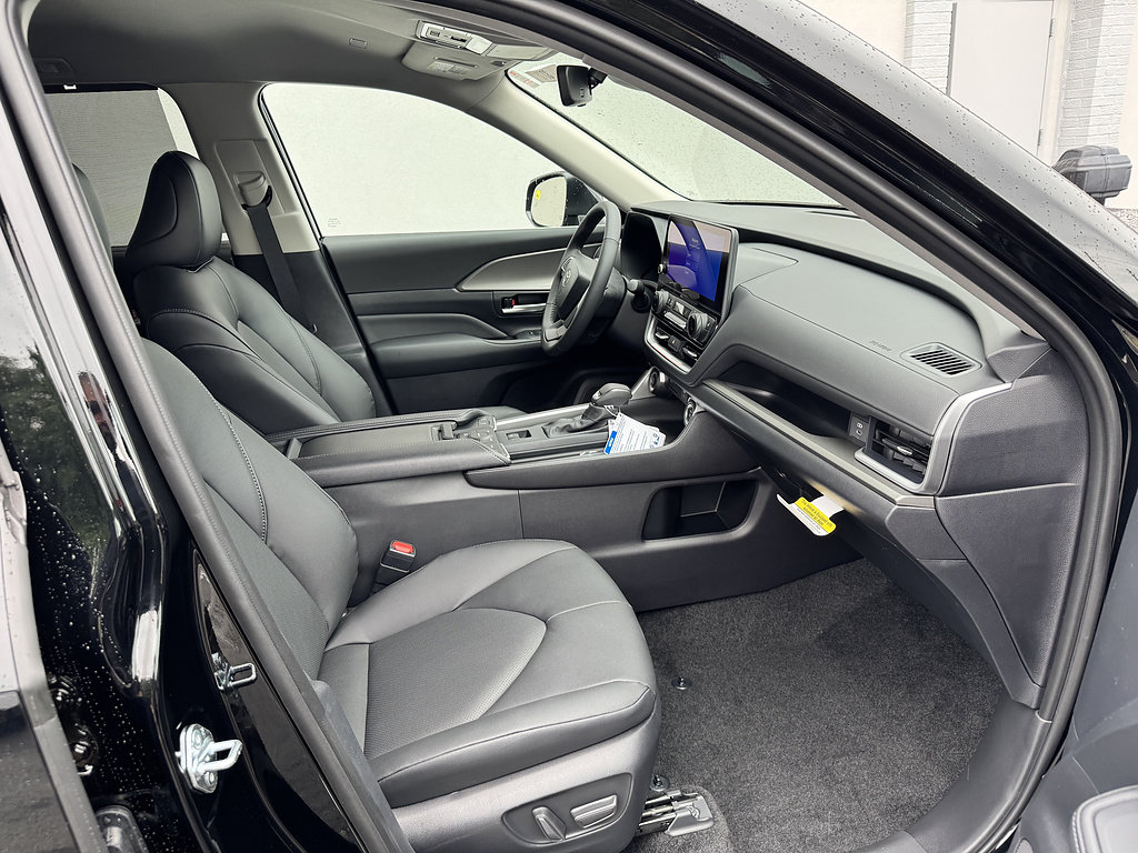 New 2026 Toyota Grand Highlander AWD image 15