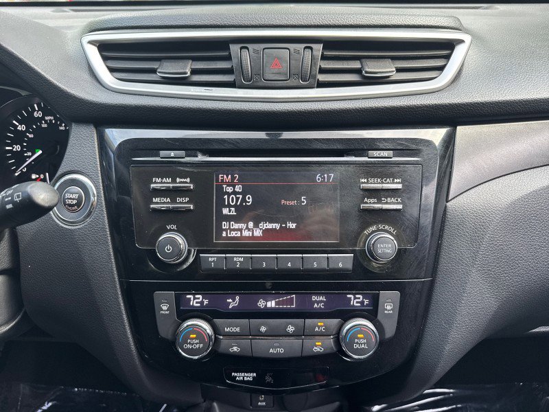 Used 2015 Nissan Rogue SV AWD/4WD image 35