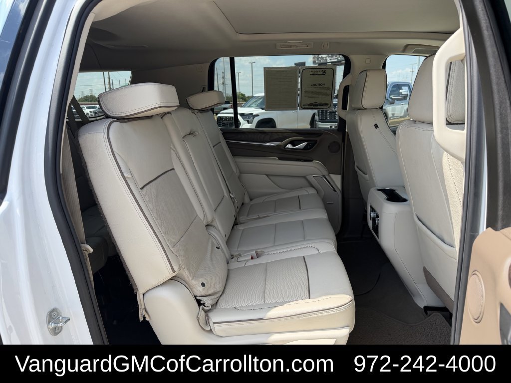 Used 2024 GMC Yukon XL Denali RWD image 35