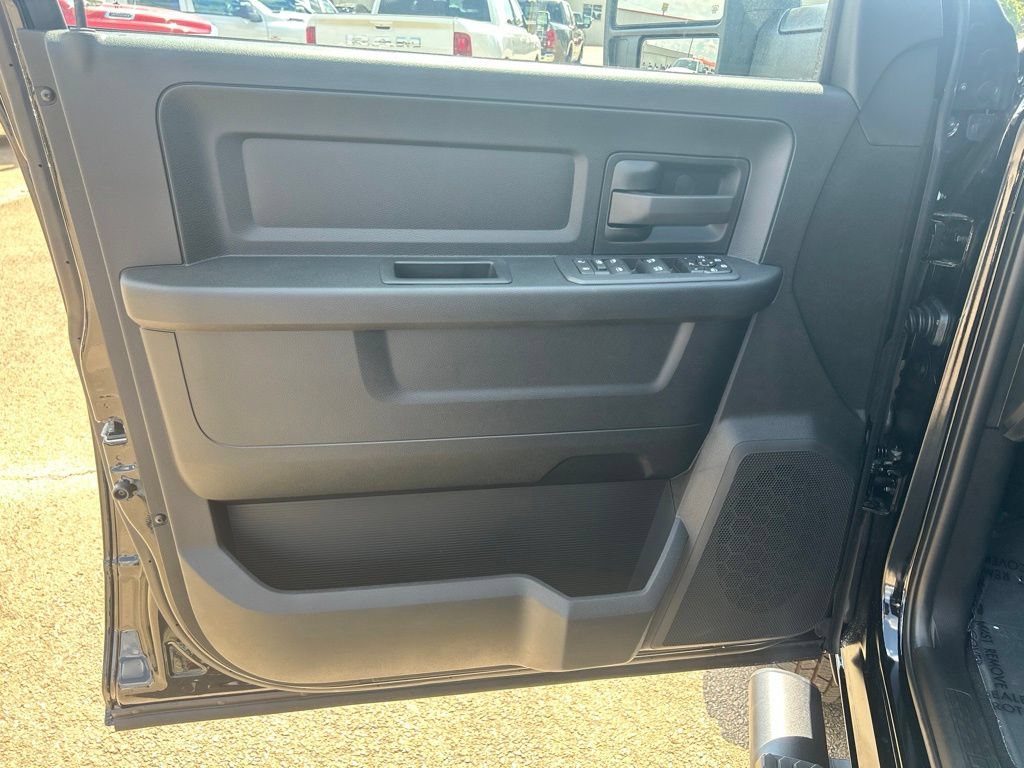 New 2027 RAM 3500 Tradesman AWD/4WD image 9