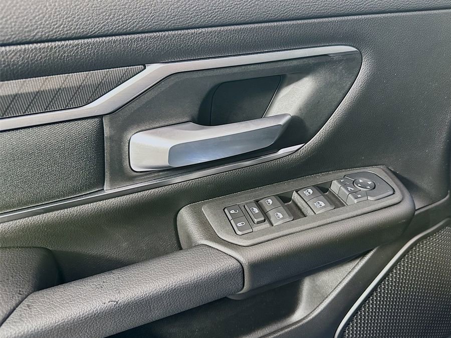 New 2026 RAM 1500 Big Horn AWD/4WD image 13