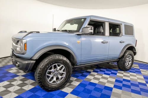 Used 2025 Ford Bronco Badlands AWD/4WD image 2