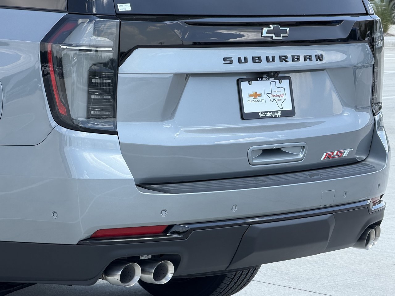 New 2026 Chevrolet Suburban RST w/ RST Capability Package AWD/4WD image 5