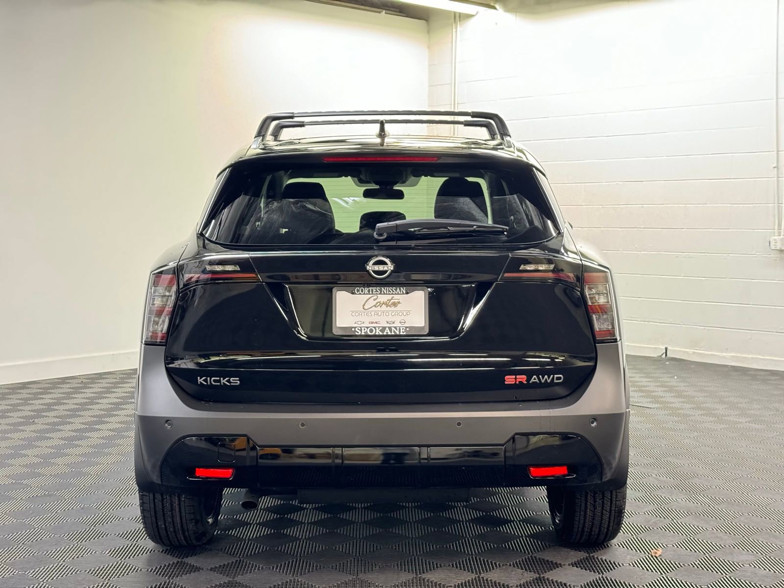 New 2026 Nissan Kicks SR w/ Cold Weather Package image 6