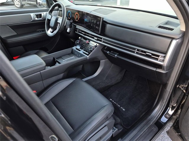 Used 2025 Hyundai Santa Fe SEL image 12