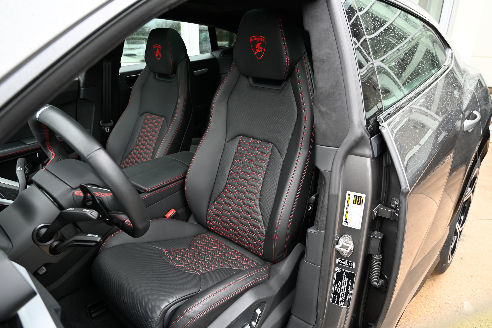 Used 2021 Lamborghini Urus image 19