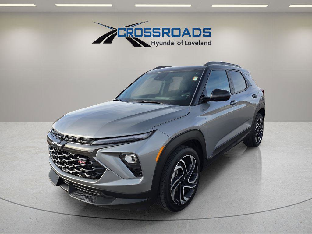 Used 2024 Chevrolet TrailBlazer RS w/ Driver Confidence Package image 1