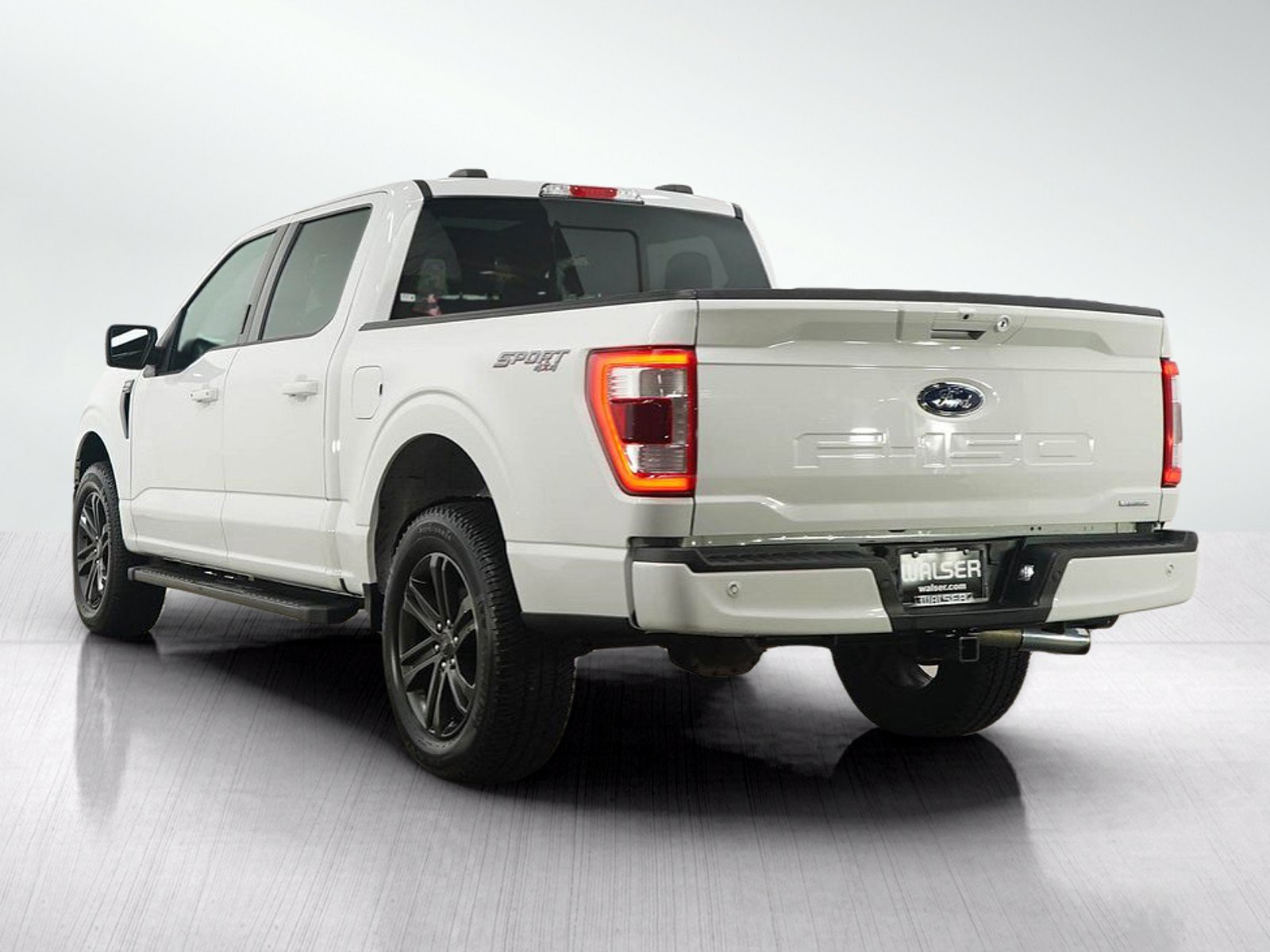 Used 2021 Ford F150 Lariat w/ Equipment Group 502A High AWD/4WD image 4
